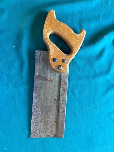 Tennon saw wood fine - tennon, cut.